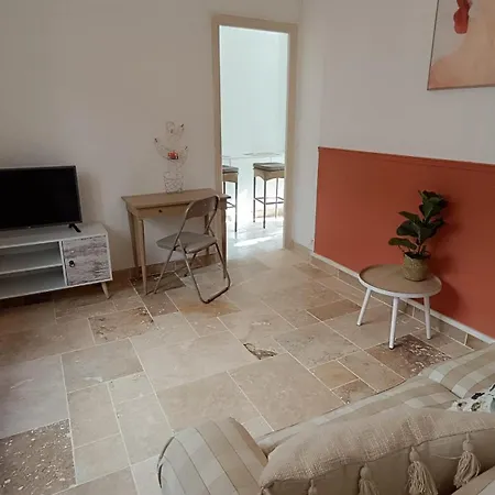 Studio Coquet Proche Gare Patio アパート ペルピニャン