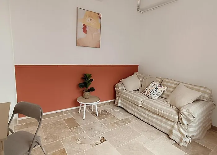 Studio Coquet Proche Gare Patio Apartament